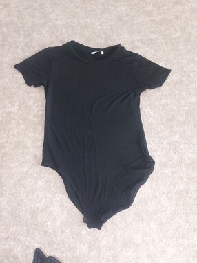 " Mango" Black Short Sleeve Ribbed Bodysuit